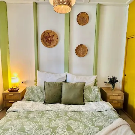 Olive Tree Oasis - Coastal Charm & Sea Views