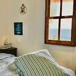 Olive Tree Oasis - Coastal Charm & Sea Views Prázdninový dům *