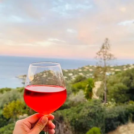 Holiday home Seaside Sunset Cove - Your Own Slice Of Paradise! *