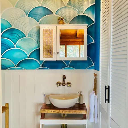 Dom wakacyjny Olive Tree Oasis - Coastal Charm & Sea Views
