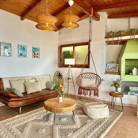 Olive Tree Oasis - Coastal Charm & Sea Views