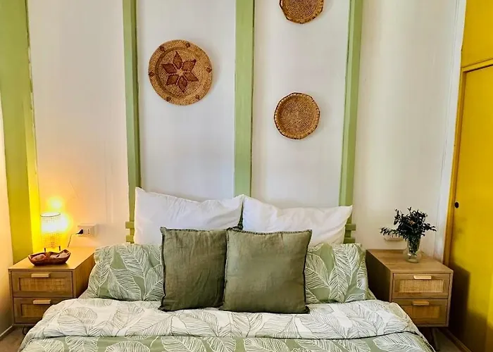 Olive Tree Oasis - Coastal Charm & Sea Views